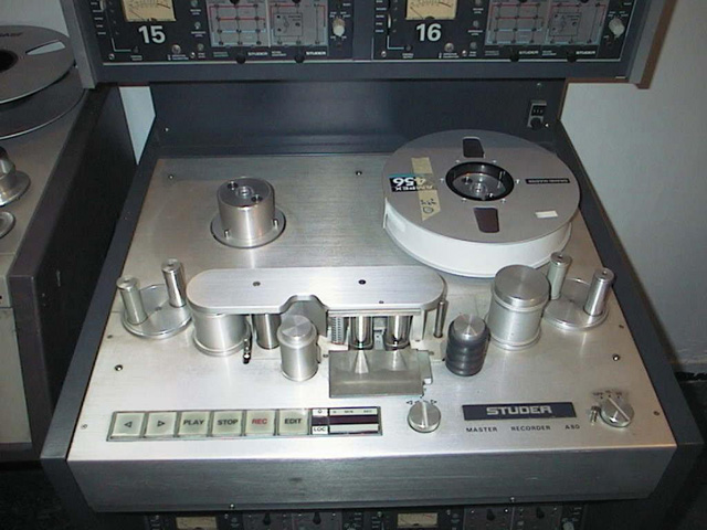 Studer A80 24kanál.