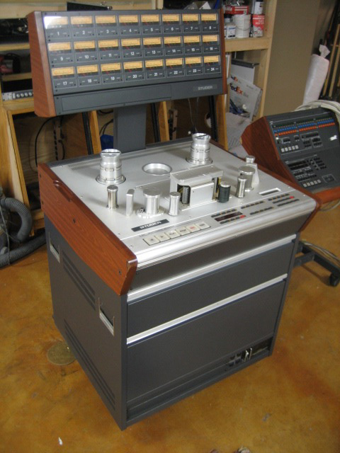 Studer A827 rok 1990